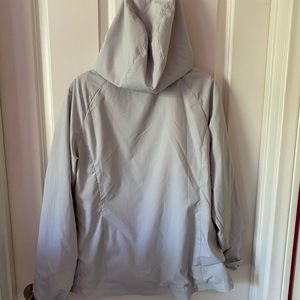 🛑 like new jacket. Medium but will fit large 10/12 as well.